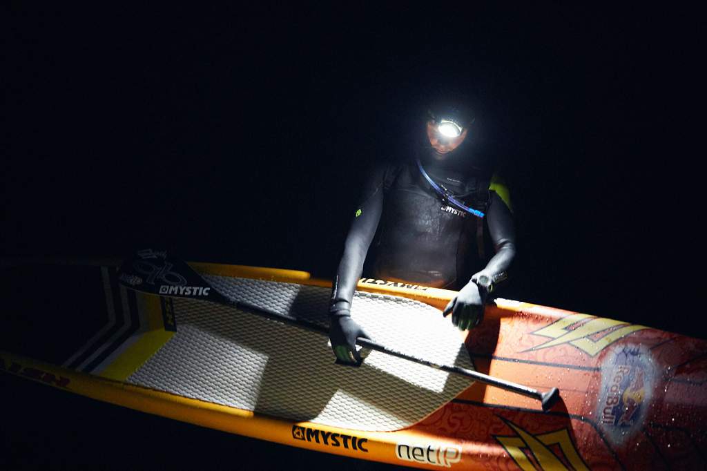 Solo SUP Adventure - Casper Steinfath