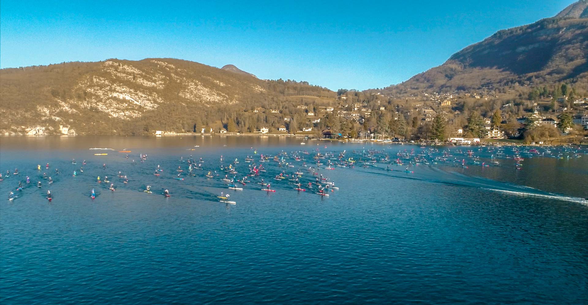Sonni-Hoenscheid-Wins-2019-Gla-Gla-Race-drone-shot-of-start-line