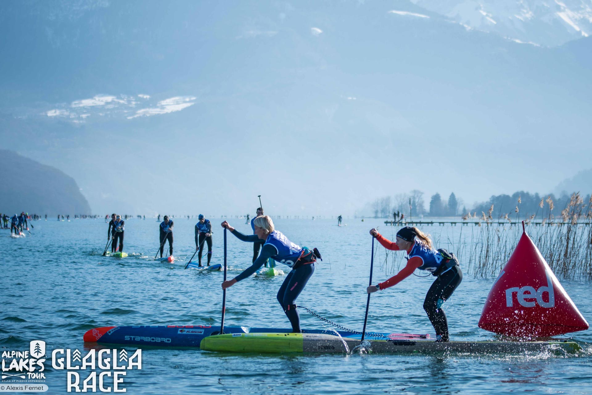 Sonni-Hoenscheid-Wins-2019-Gla-Gla-Race-bouy-turn